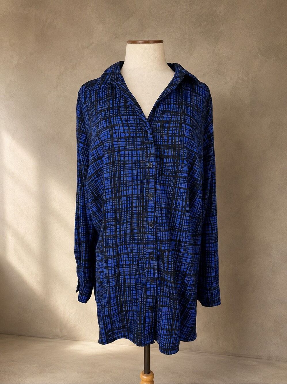 Croft & Barrow 1X Button Front Blouse Blue Black Abstract Plaid Stretch Tunic To